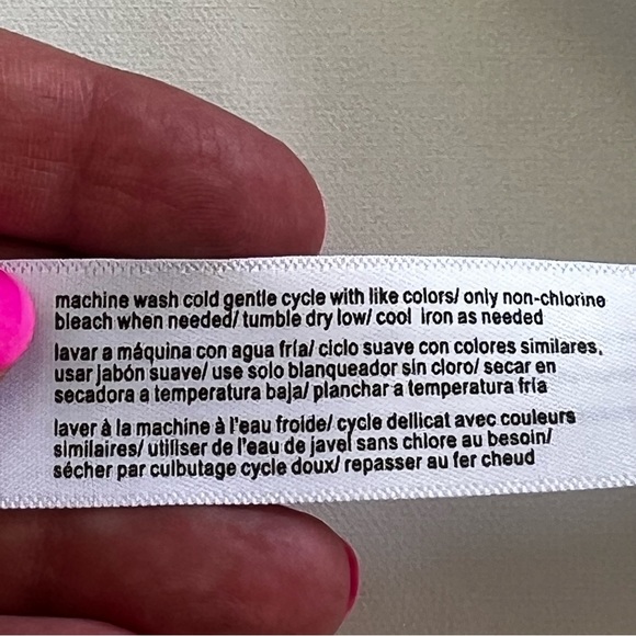 Eloquii White V neck Front Plead Wide Sleeves Blouse Top size 16 (flawed) - Picture 10 of 15